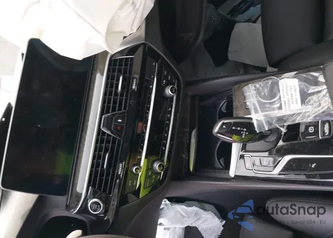 2021 BMW 540I z USA, uszkodzony, nr VIN WBA53BJ05MCF54646